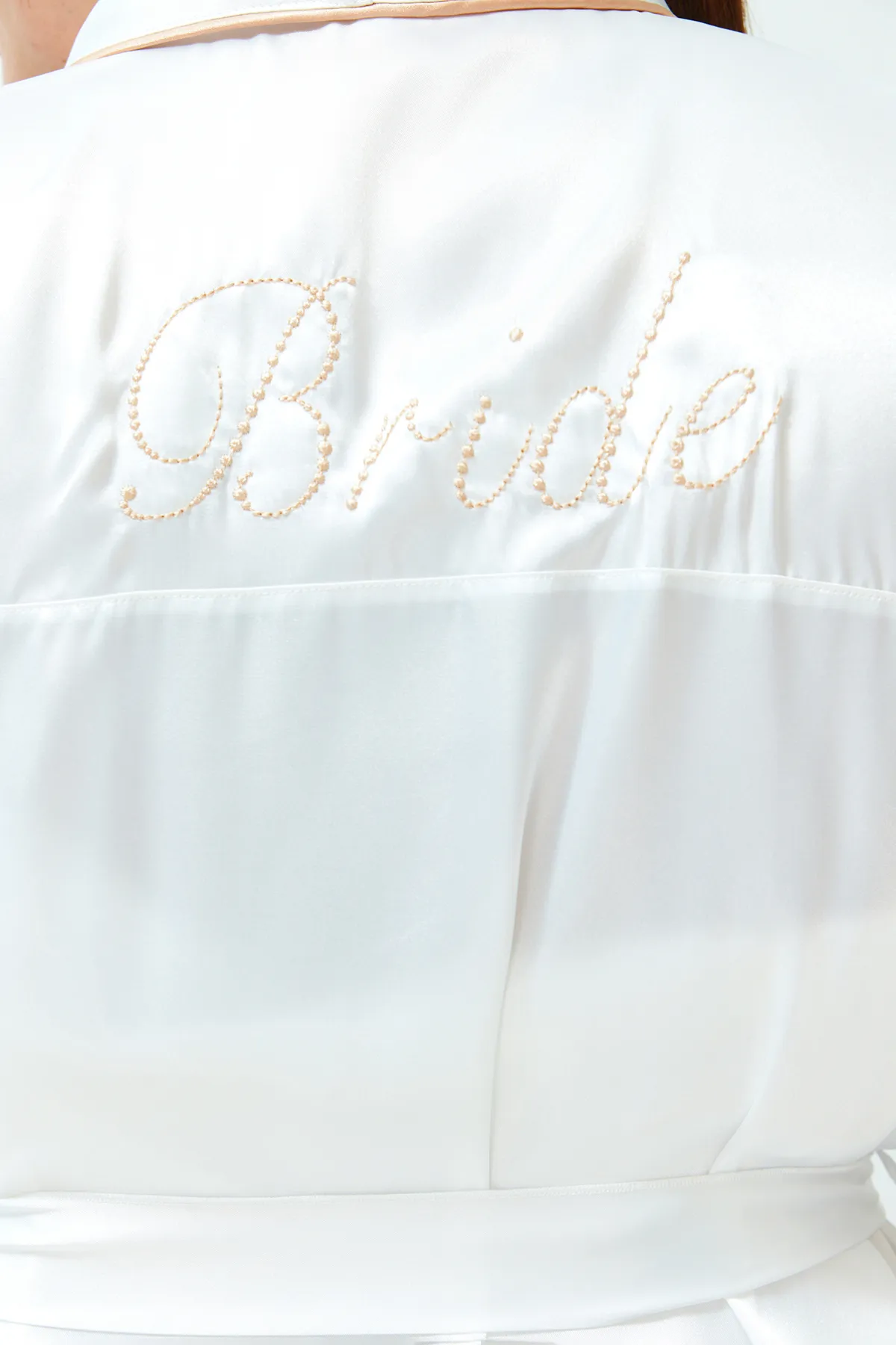 Trendyol Curve  Weißer, gewebter Brautkleid aus Satin mit Gürtel TBBSS24SB00001