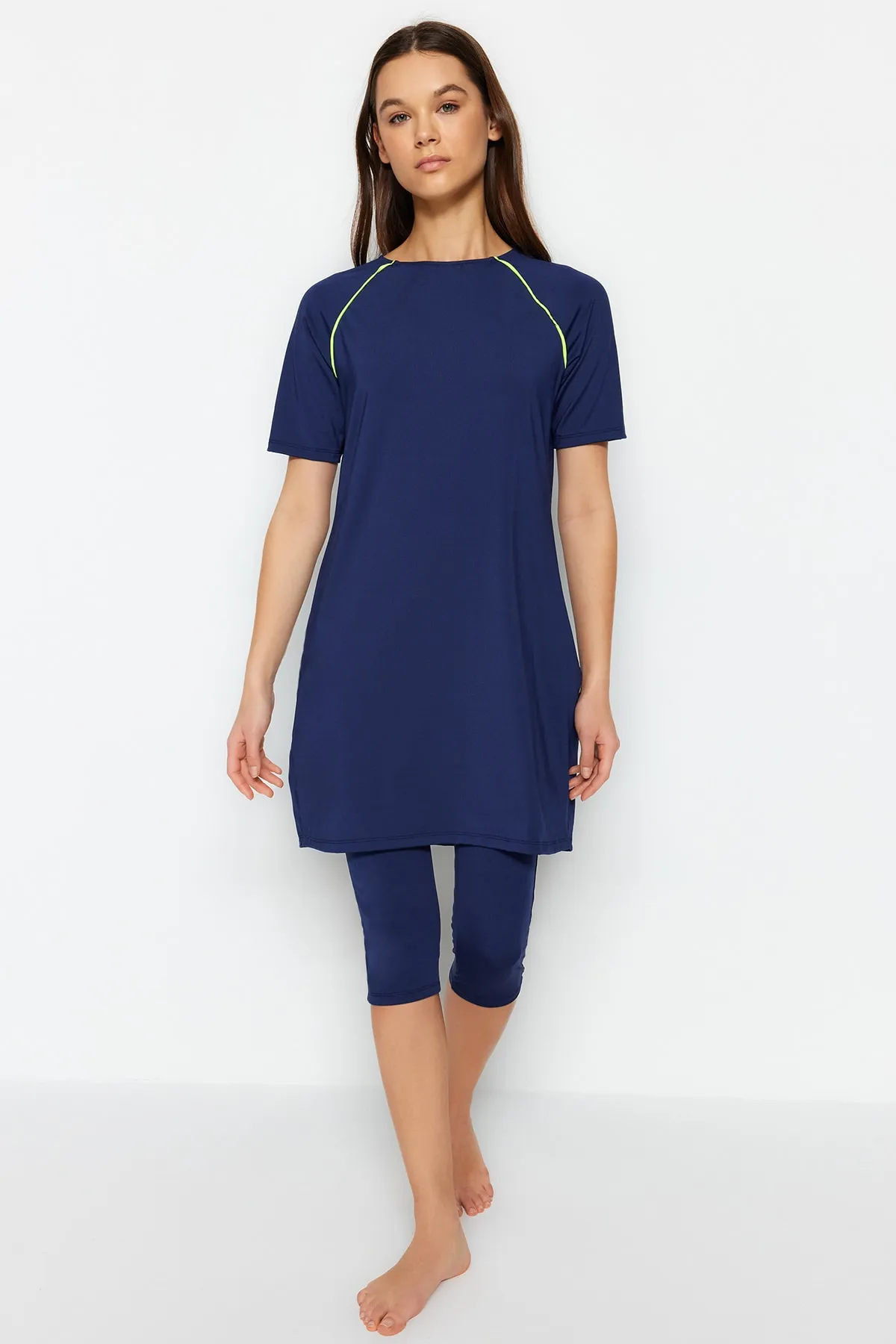 Trendyol Modest  Marineblaue Kurzarm-Strumpfhose, halbbedecktes, gestricktes Lycra-3-teiliges Pool-Badeanzug-Set TCTSS23CF00047