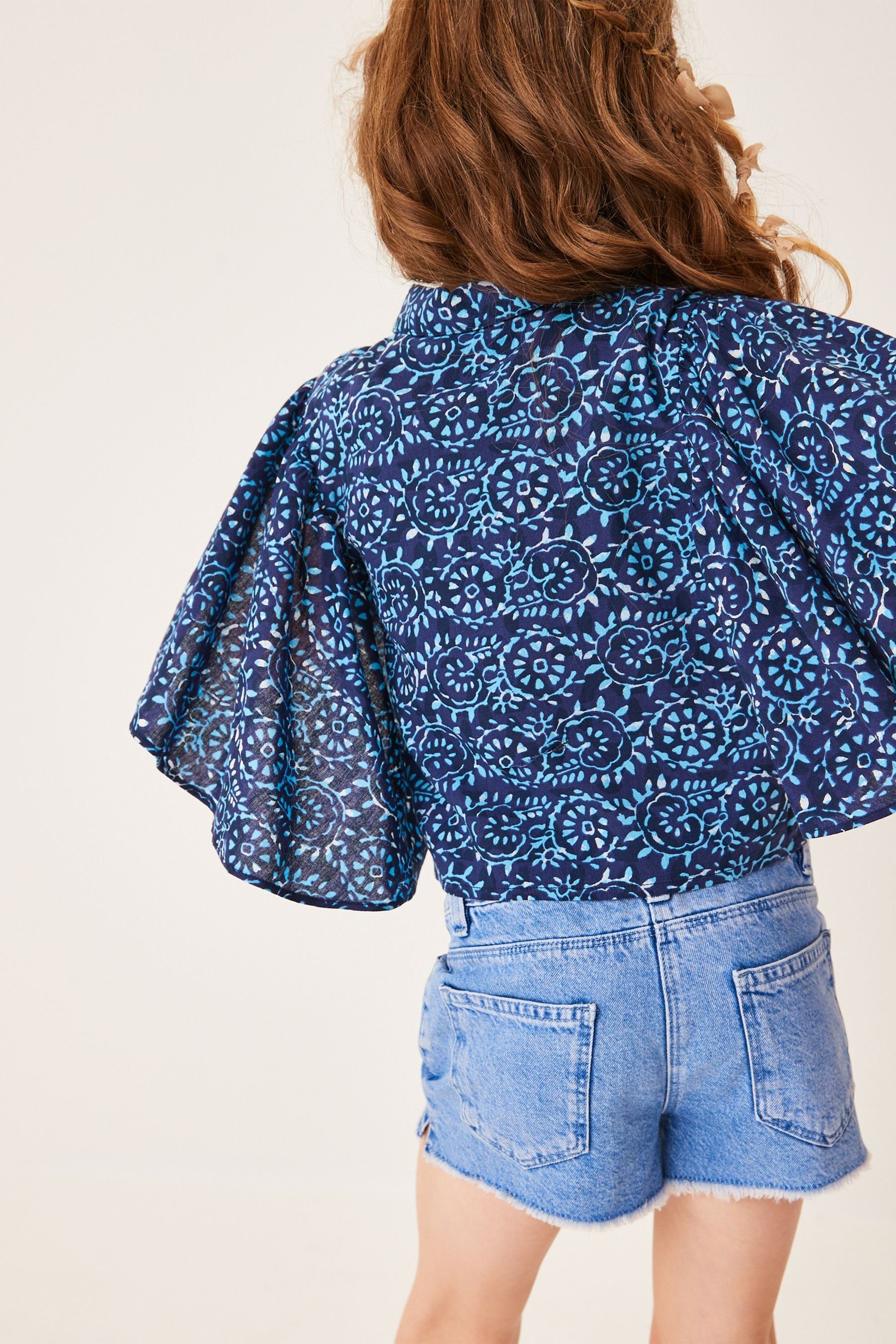 Next Kurzarmbluse Bluse mit Flügelärmeln und Bindeschleife (1-tlg)