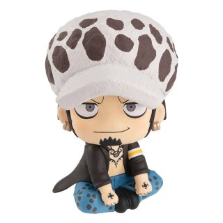 One Piece Look Up PVC Statue - Trafalgar Law
