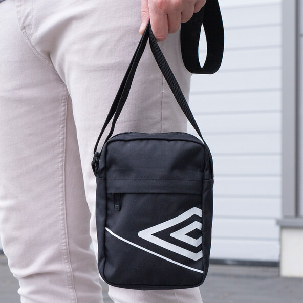 Schultertasche, schwarz