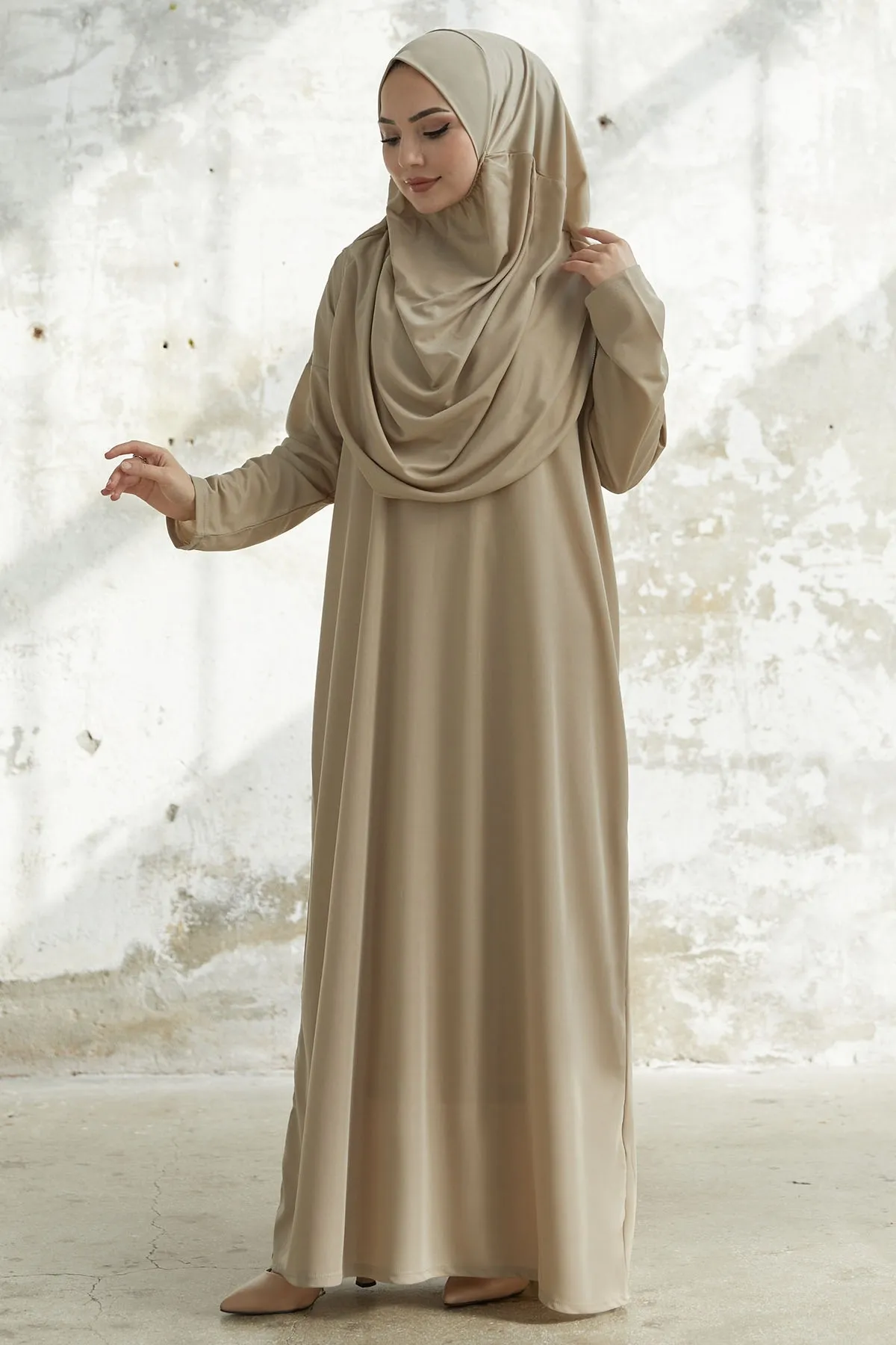 InStyle  Einteiliges Gebetskleid – Beige