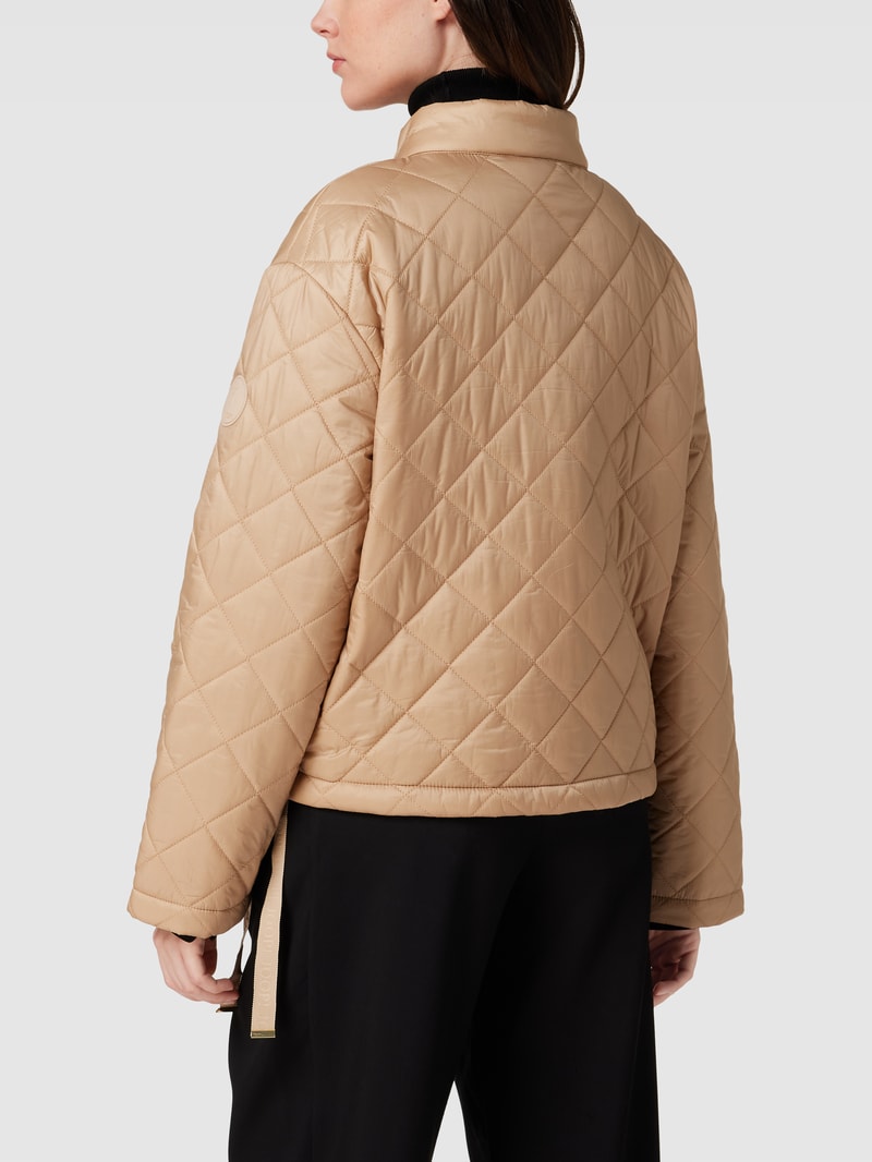 Steppjacke mit Strukturmuster in beige