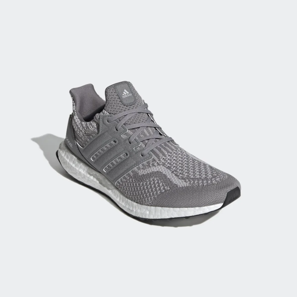adidas ULTRABOOST 5.0 DNA FY9354 / grau