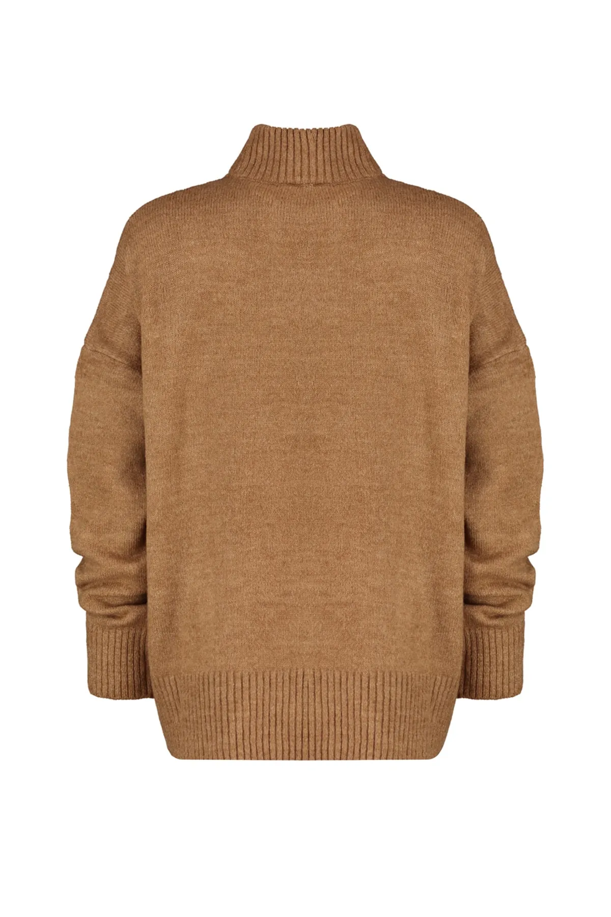 Trendyol Collection  Hellbrauner, weich strukturierter Strickpullover mit Stehkragen und weiter Passform TWOAW23KZ00469