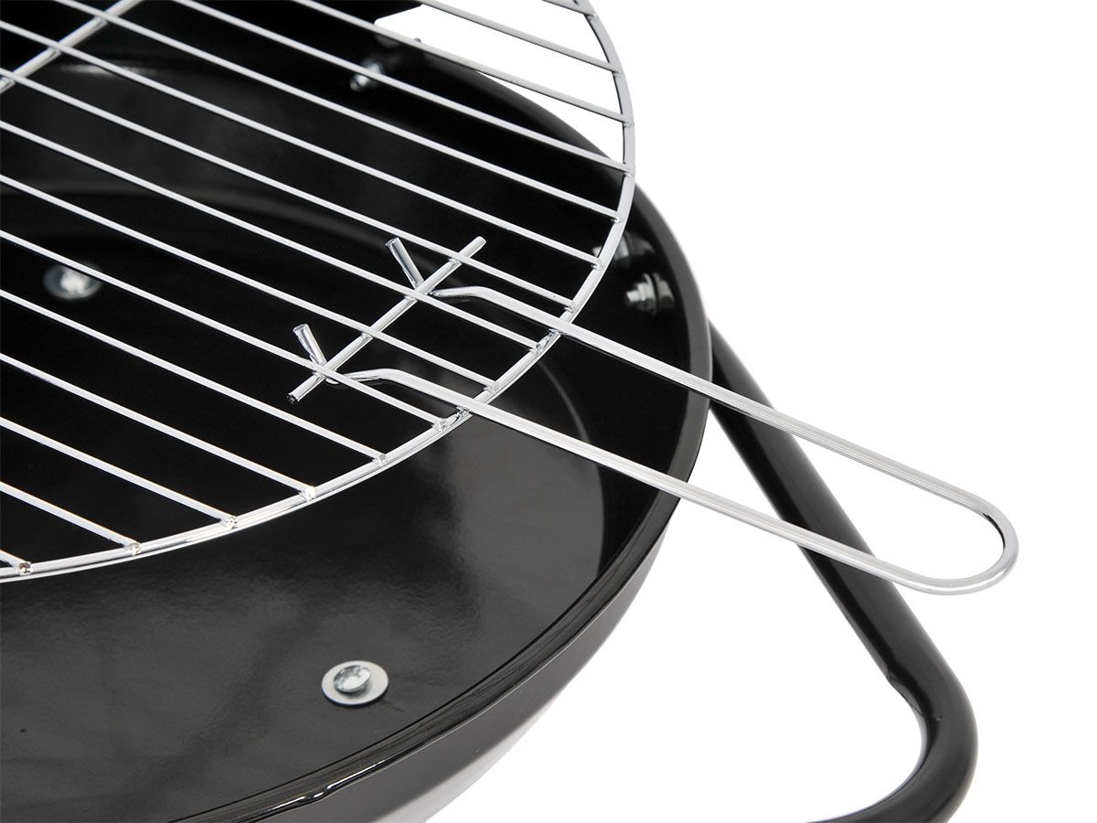 Halboffener Grill auf Rädern