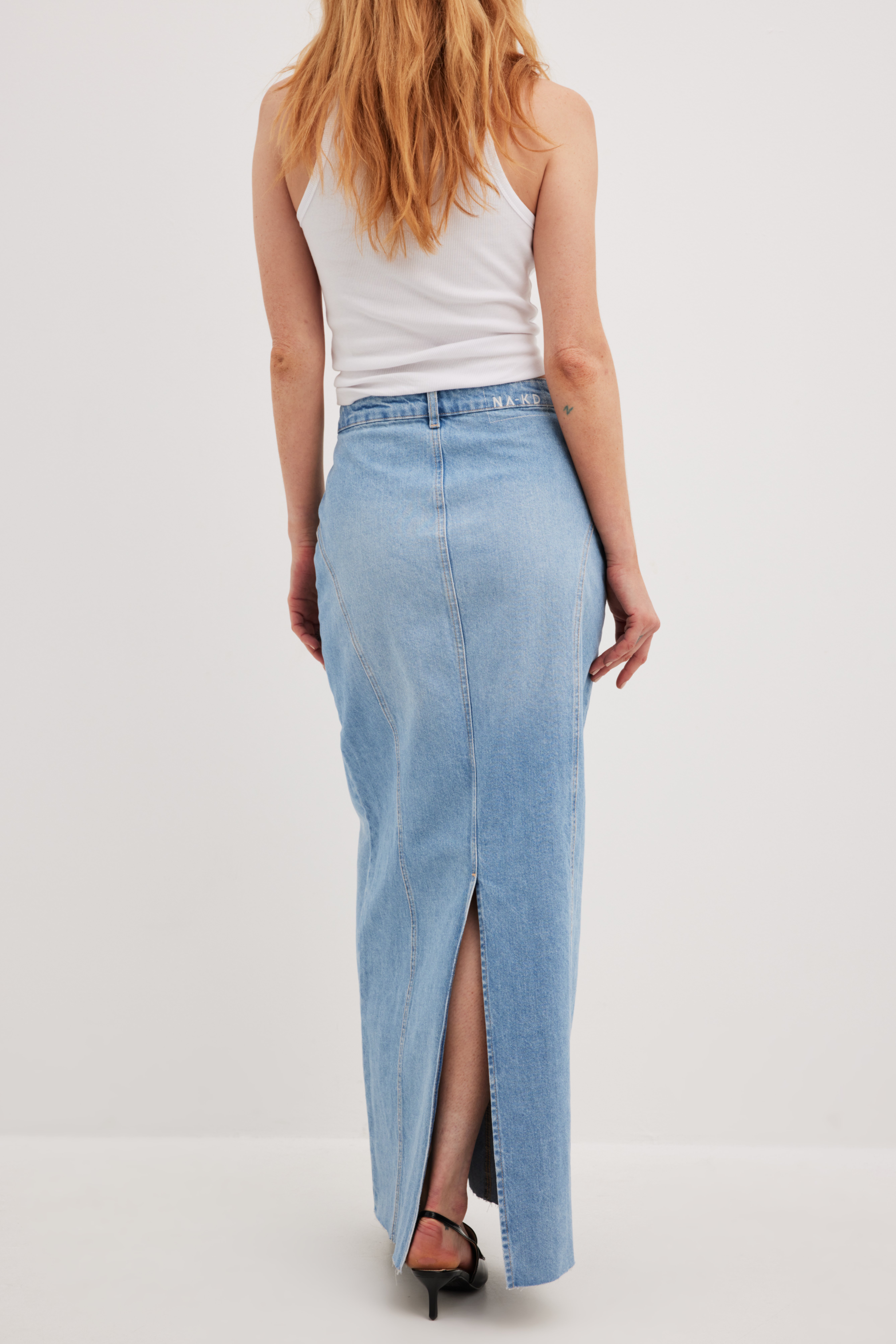 Recycelter Maxirock aus Denim