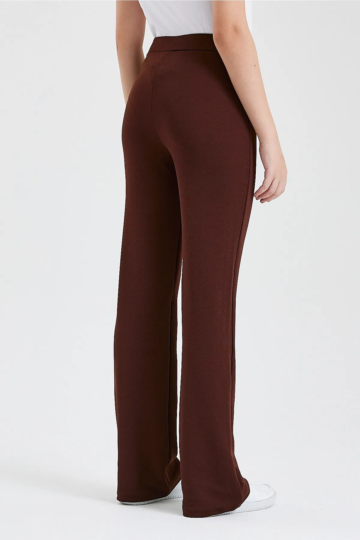 macharelbasic  Braune Palazzo-Hose mit hohem Bund und schmaler Passform und ausgestelltem Bein für Damen