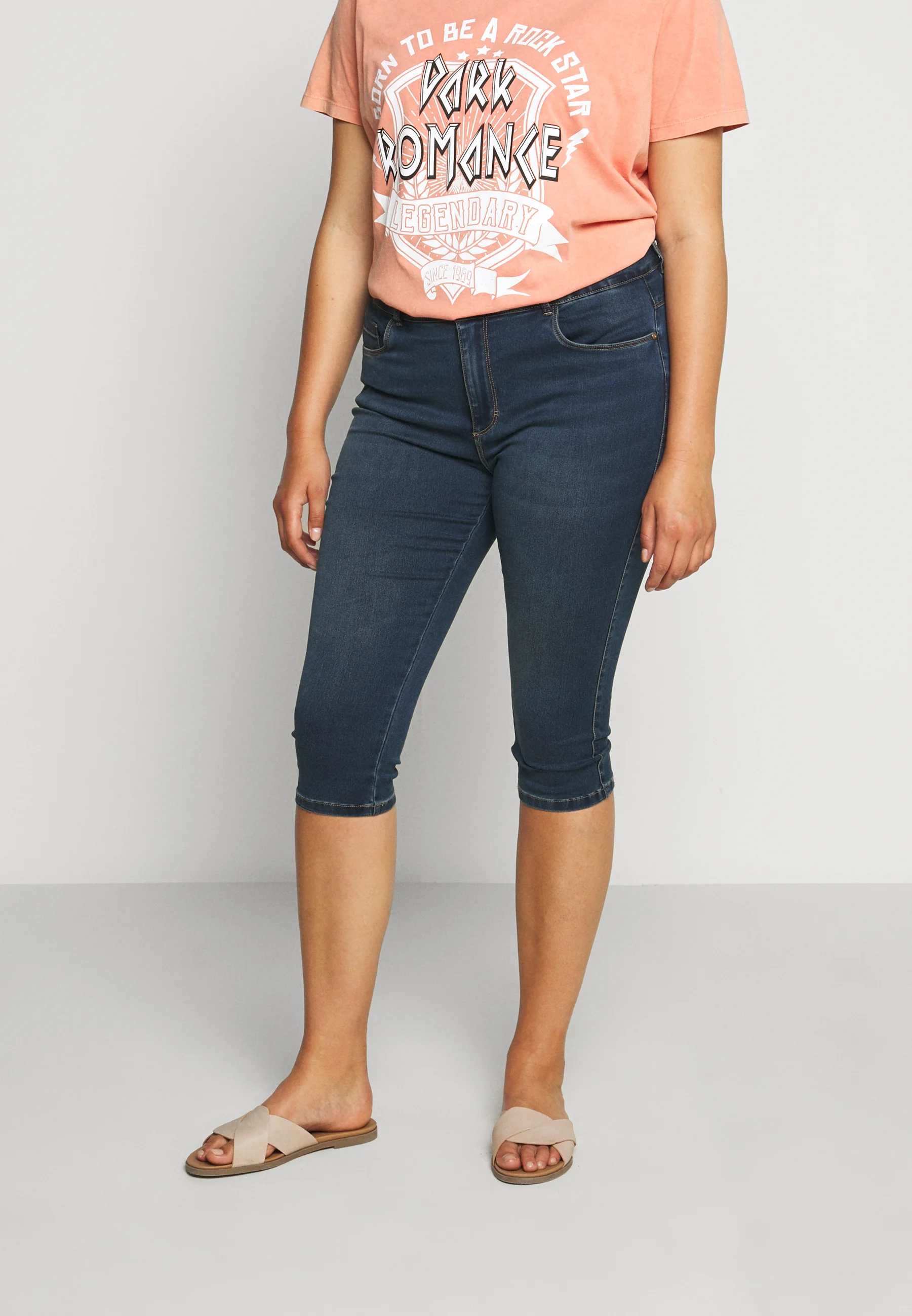 SOLO CARMAKOMA CARAUGUSTA LIFE KNICKERS - Pantalones cortos vaqueros