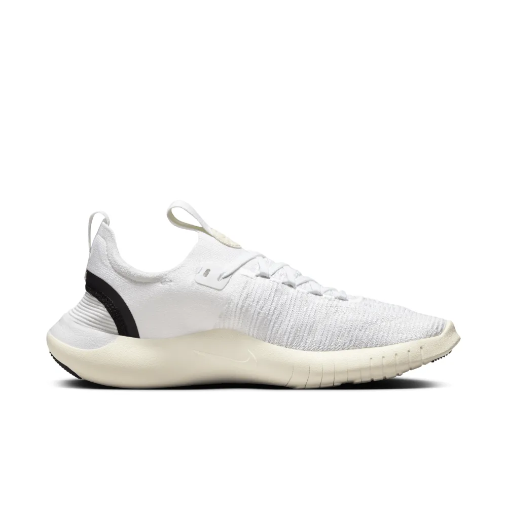 Nike Free Run Flyknit Next Nature DX6482-100 / weiss