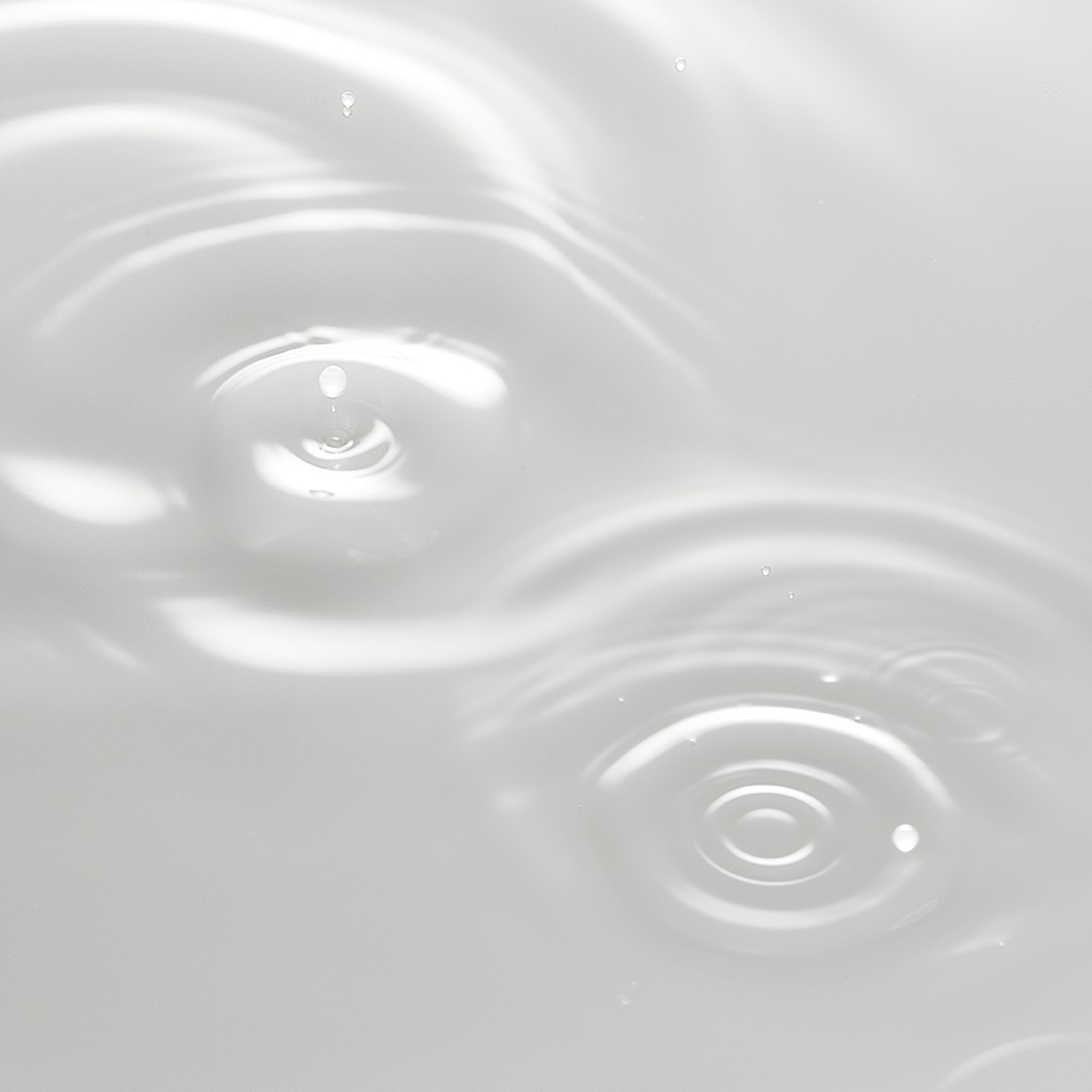 SENSAI Micro Essence-In-Lotion