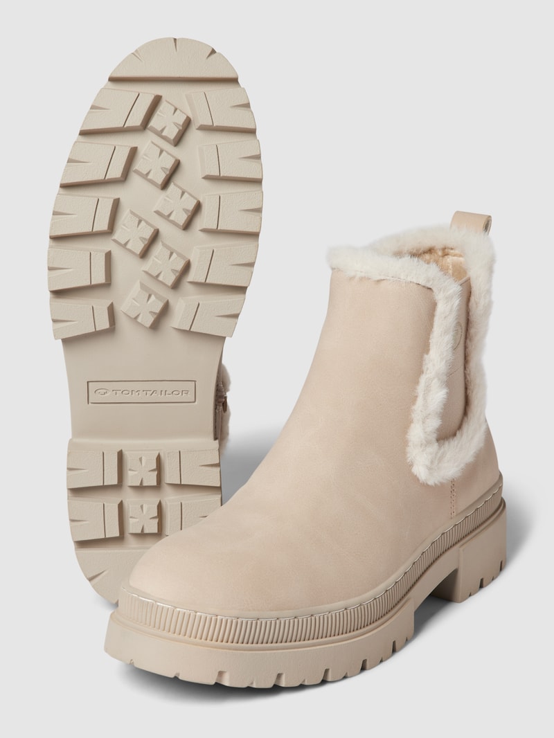 Boots mit Kunstfellbesatz in beige