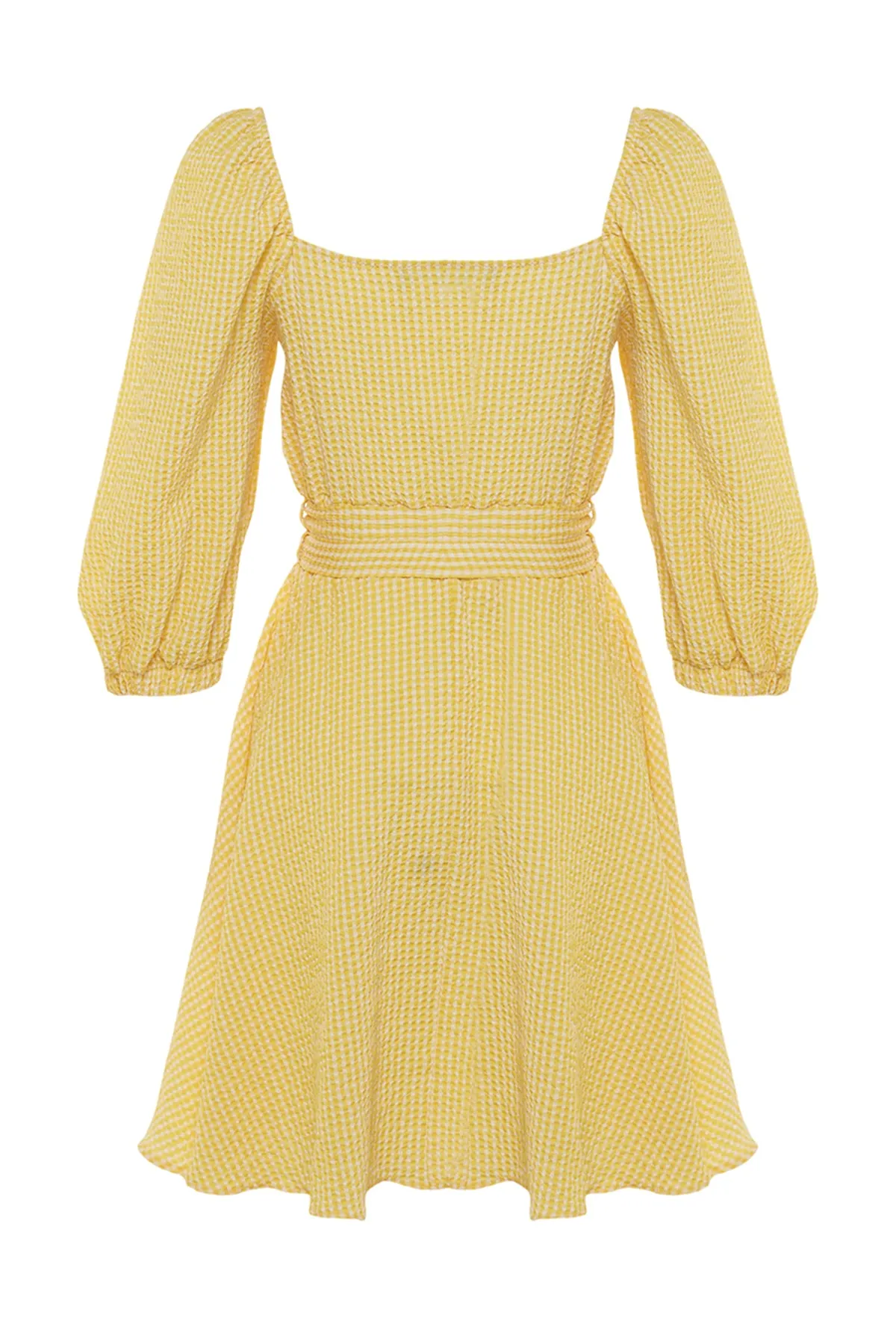 Trendyol Collection  Gelbes kariertes Mini-Webkleid mit Gürtel TWOAW22EL0051