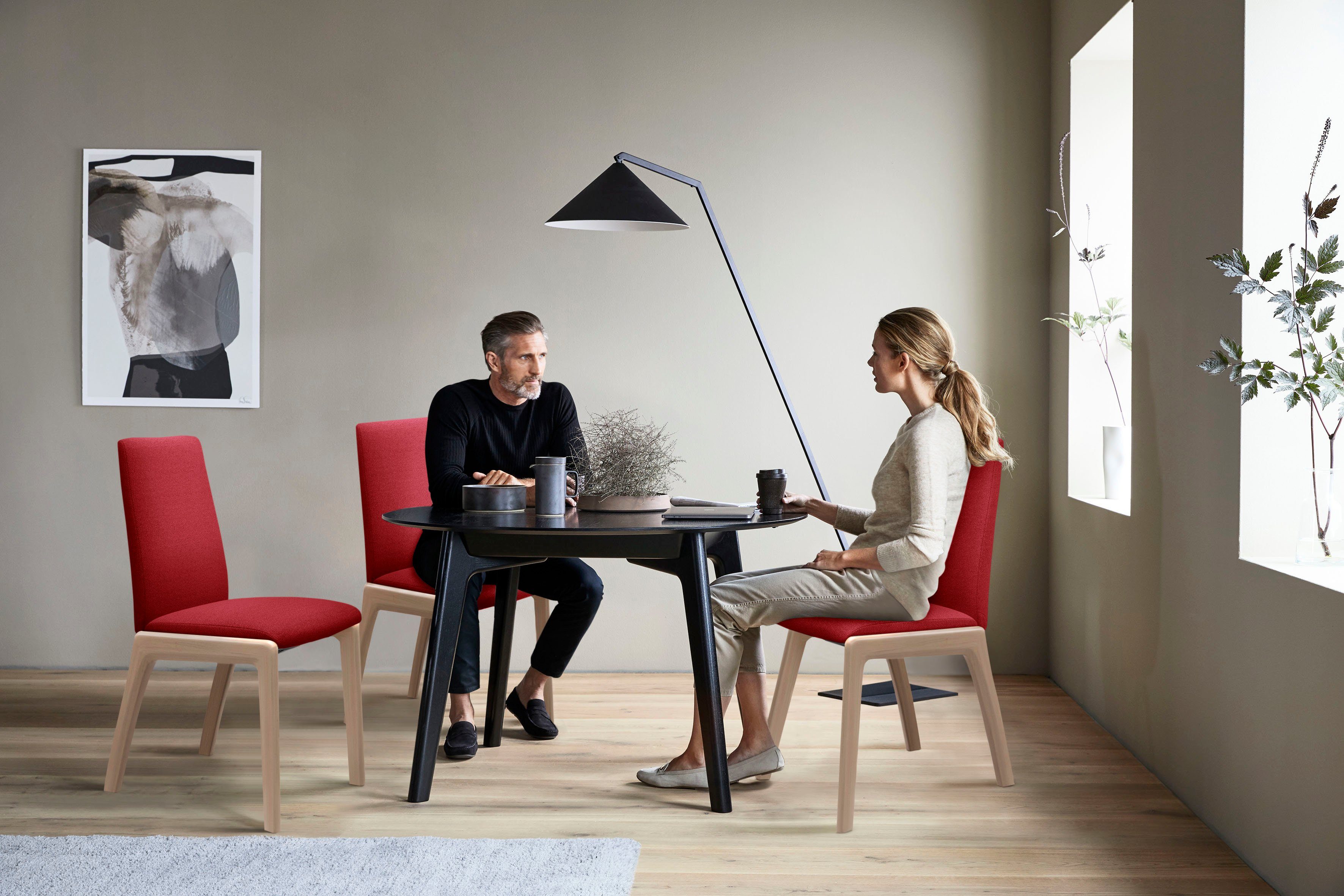 Stressless® Polsterstuhl Laurel, Low Back, Größe L, mit abgerundeten Beinen in Schwarz