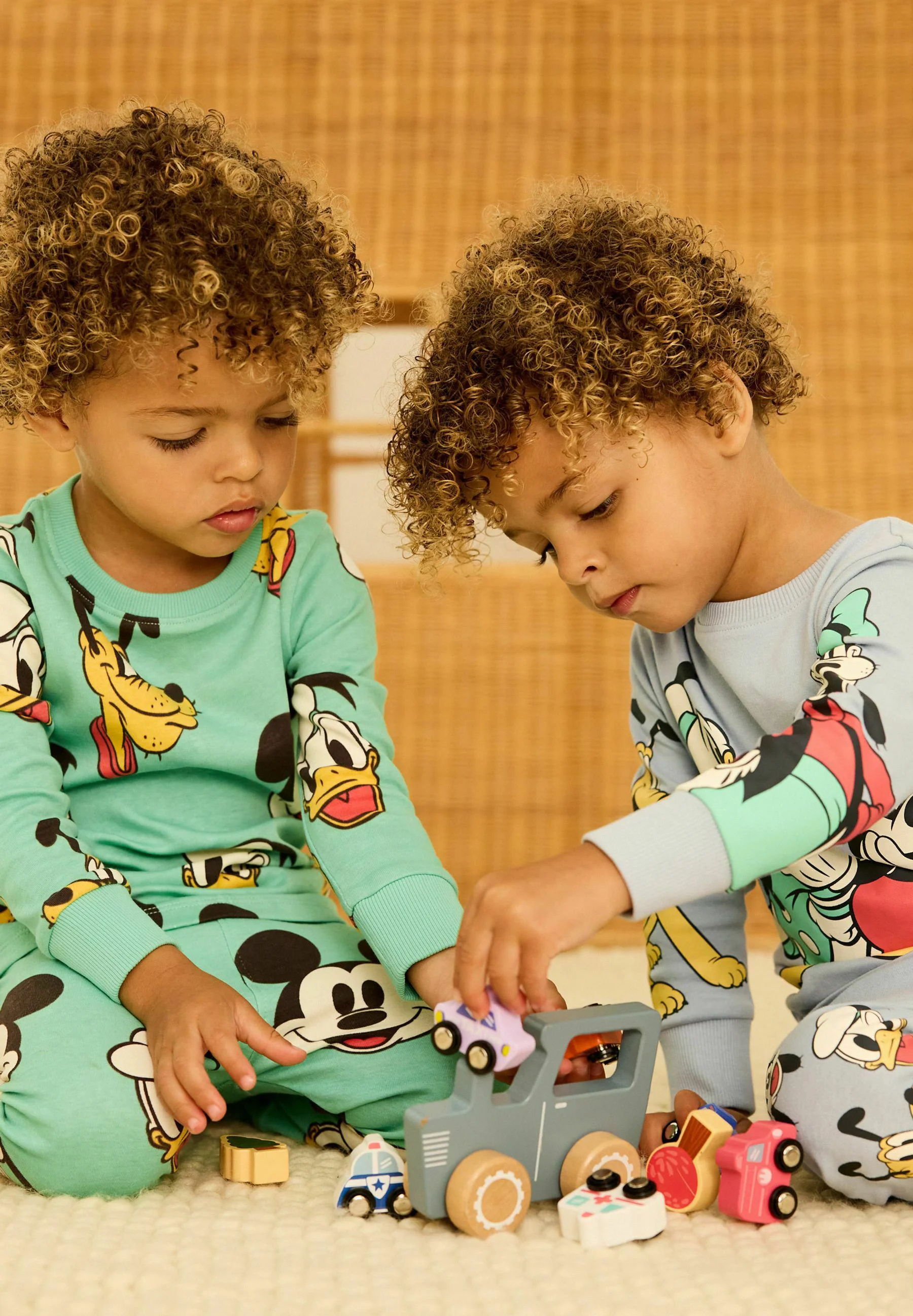 Siguiente CONJUNTO DE 2 PIJAMAS DISNEY MICKEY MOUSE SNUGGLE