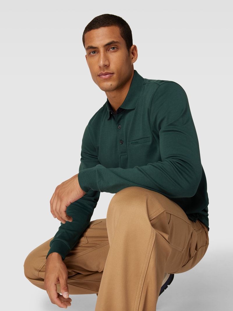 Longsleeve mit Polokragen und Brusttasche in grün