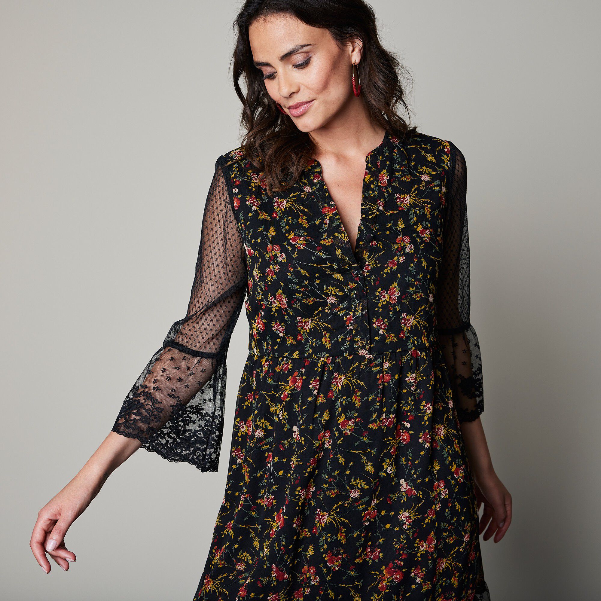 Robe dentelle manches 3/4 imprimée