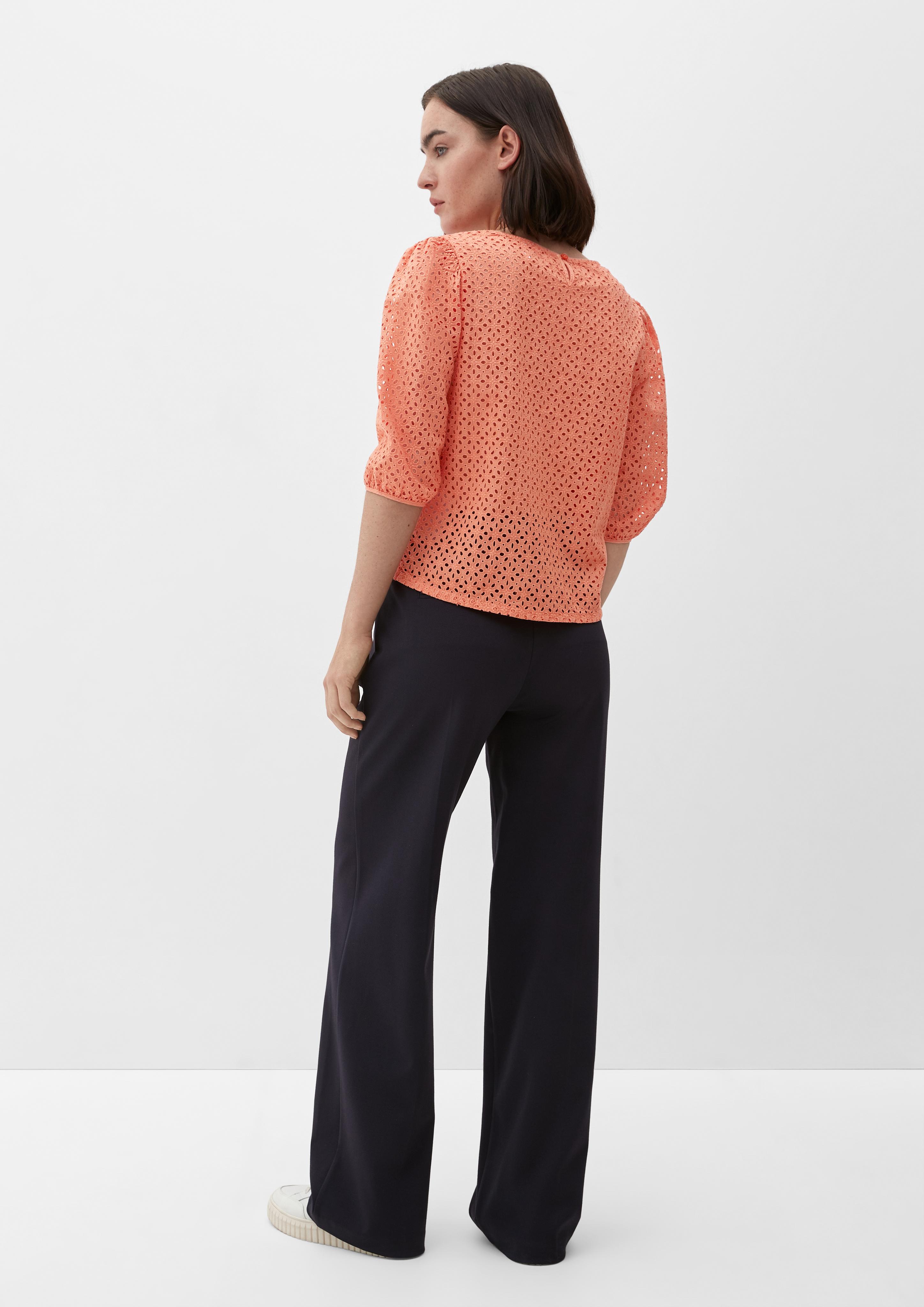 Bluse aus Broderie Anglaise  2128356-27L4