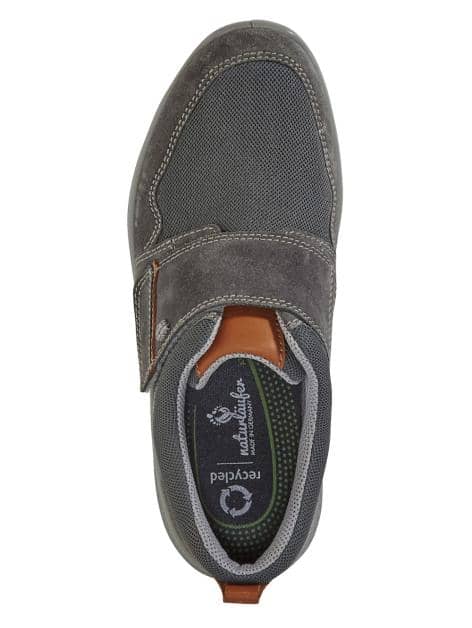 Klettslipper mit variabel verstellbaren Klettverschluß