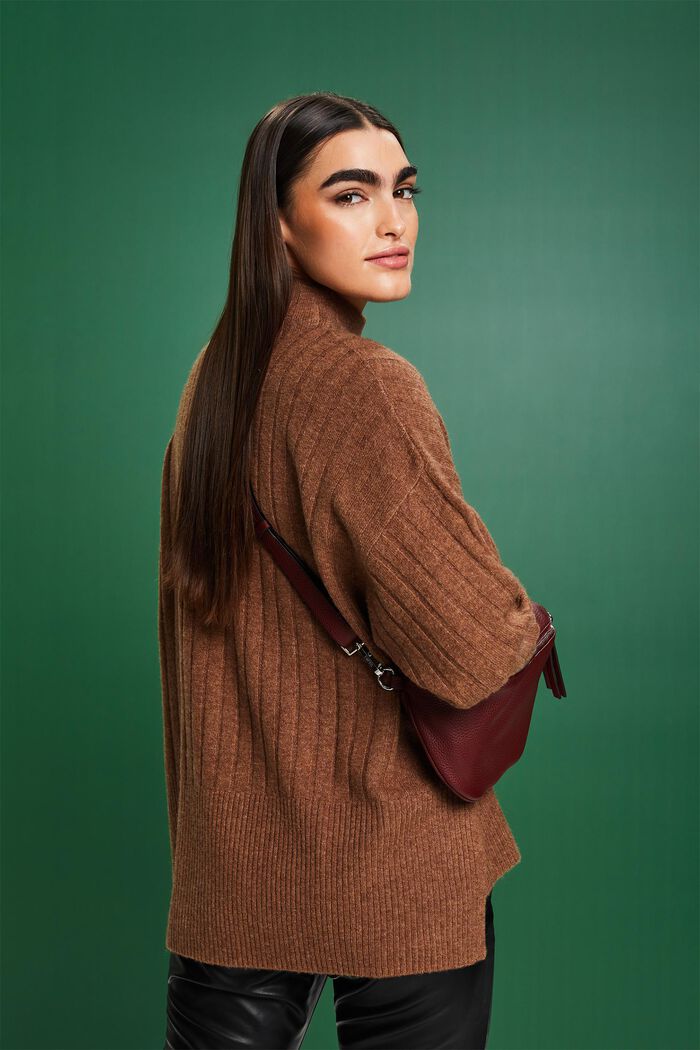 Gerippter Flachstrickpullover