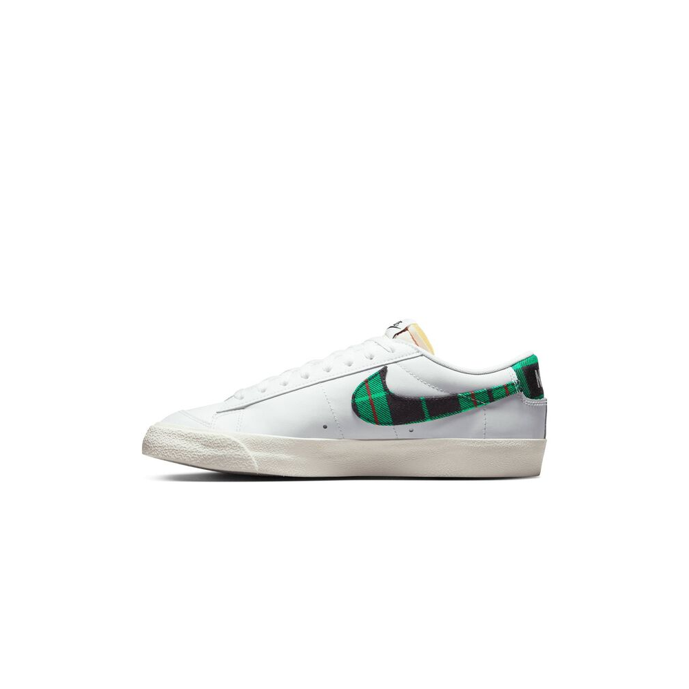 Nike Blazer Low 77 Premium DV0801-100 / weiss