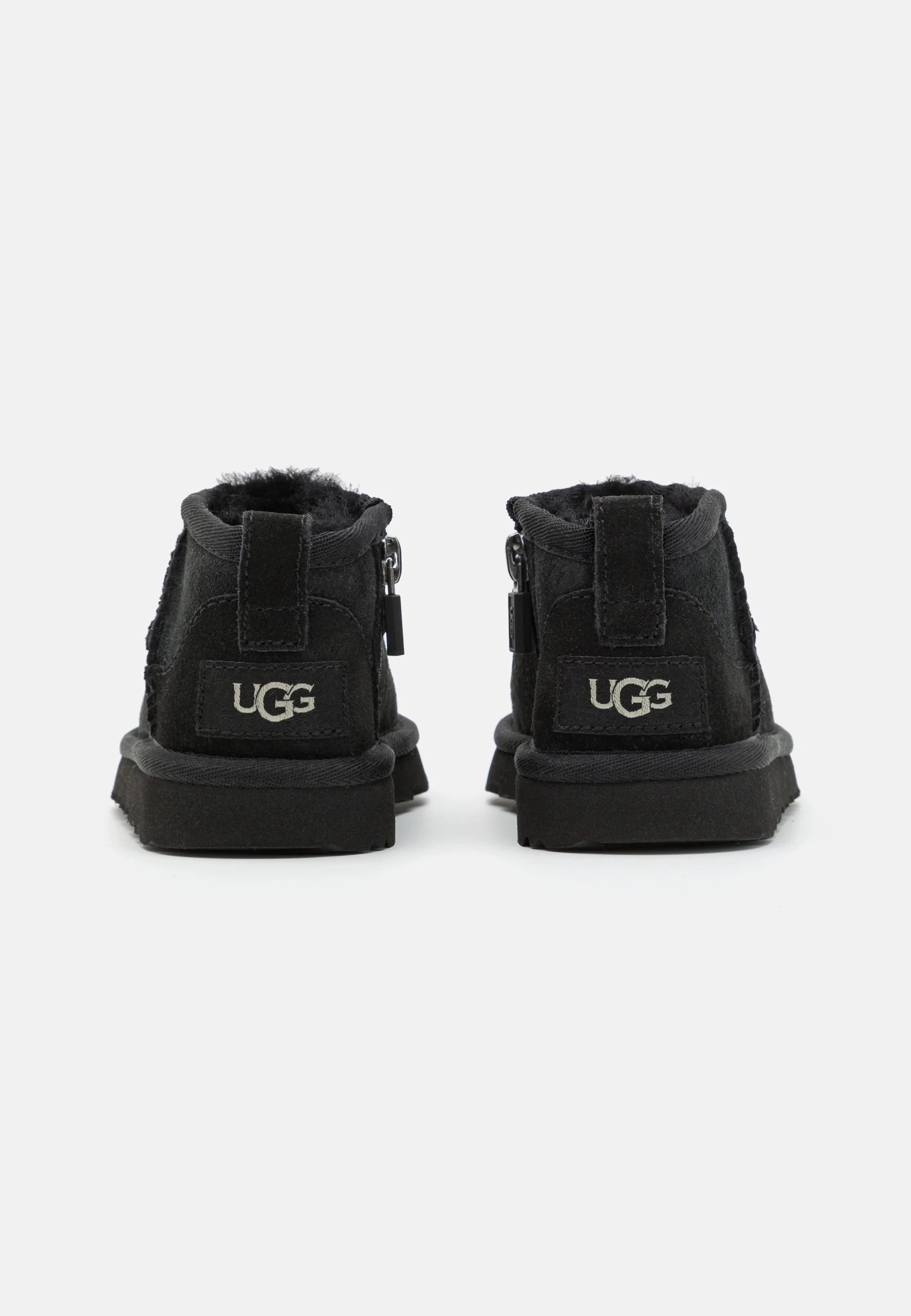 UGG CLASSIC ULTRA MINI UNISEX - Botines