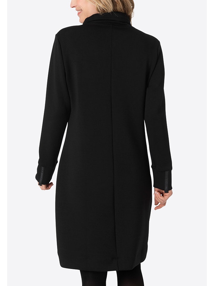 Timezone Sweatkleid in Schwarz günstig kaufen