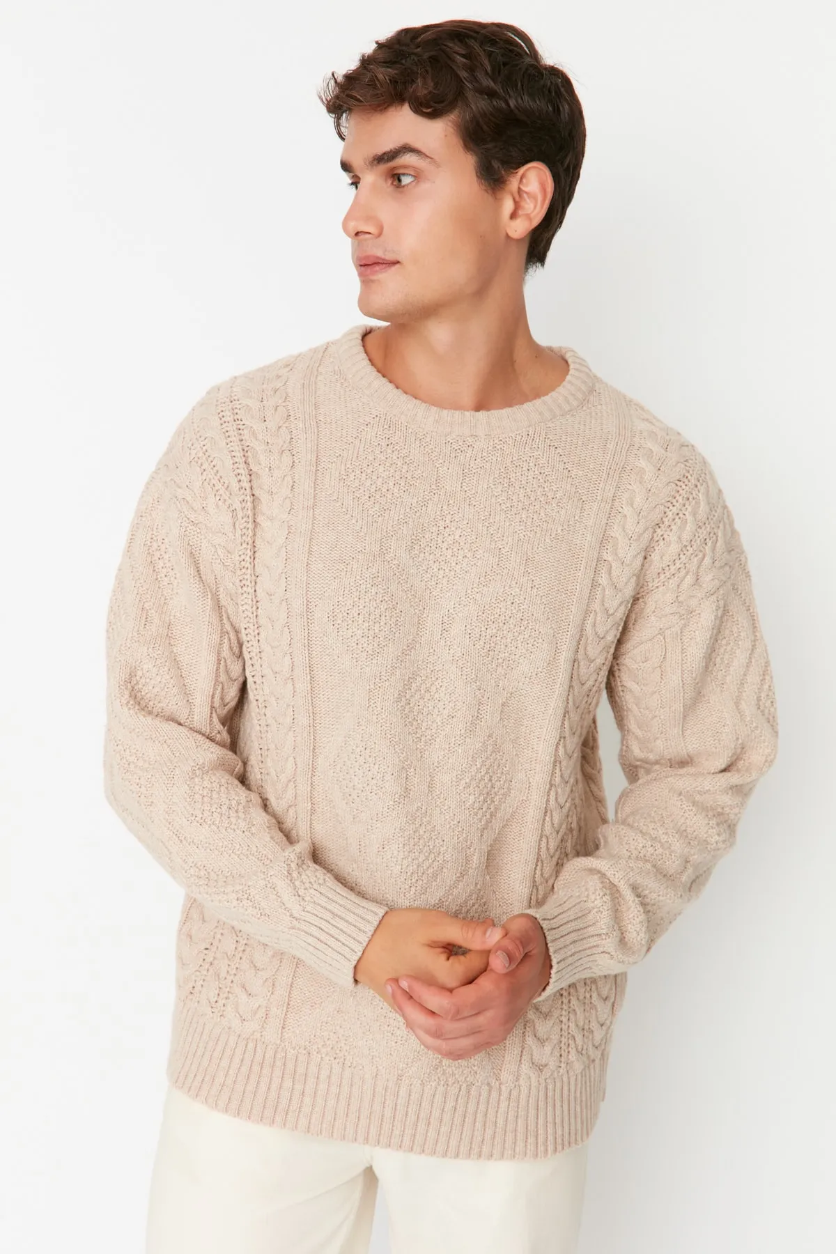 Trendyol Collection  Stone Unisex Oversize Wide Fit Rundhalspullover mit geflochtenem Haar TMNAW23KZ00280