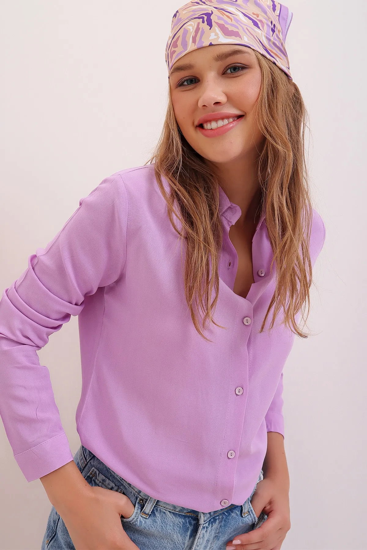 Trend Alaçatı Stili  Lilafarbenes Basic-Webhemd für Damen ALC-X5442