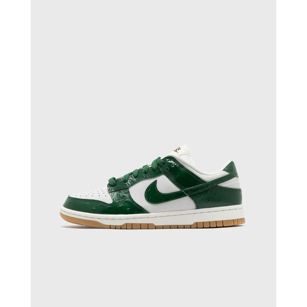 Nike WMNS Dunk Low LX FJ2260 002 / grün