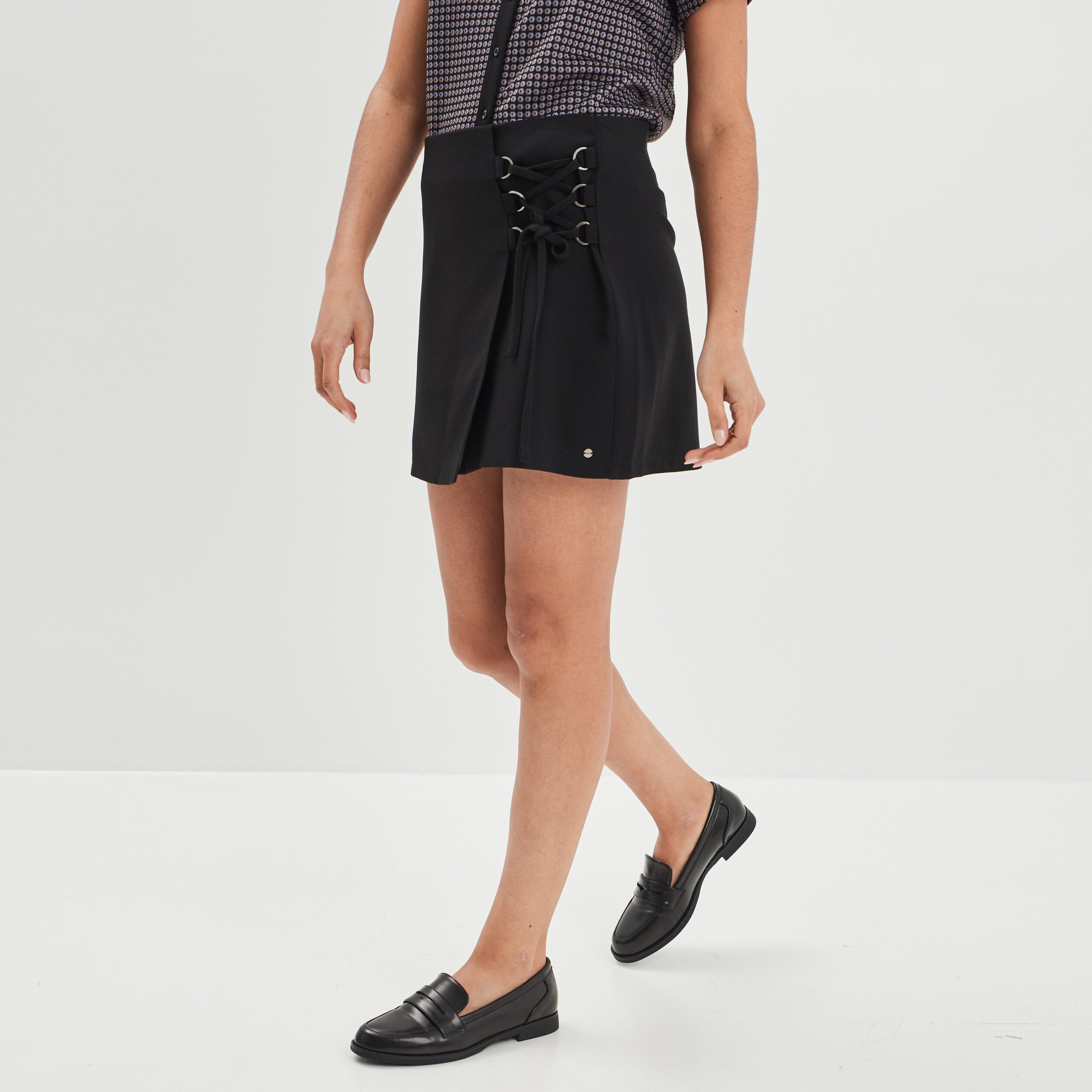 Jupe portefeuille avec laçage denim noir femme | La Halle