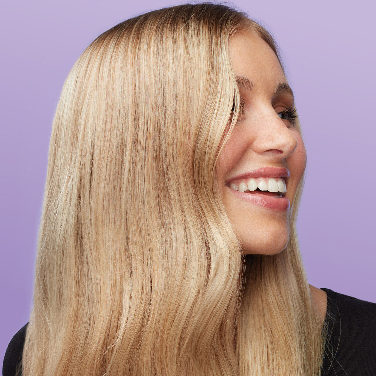 Olaplex N°4 Shampooing Purple Pour Cheveux Blonds et Gris 250 ml