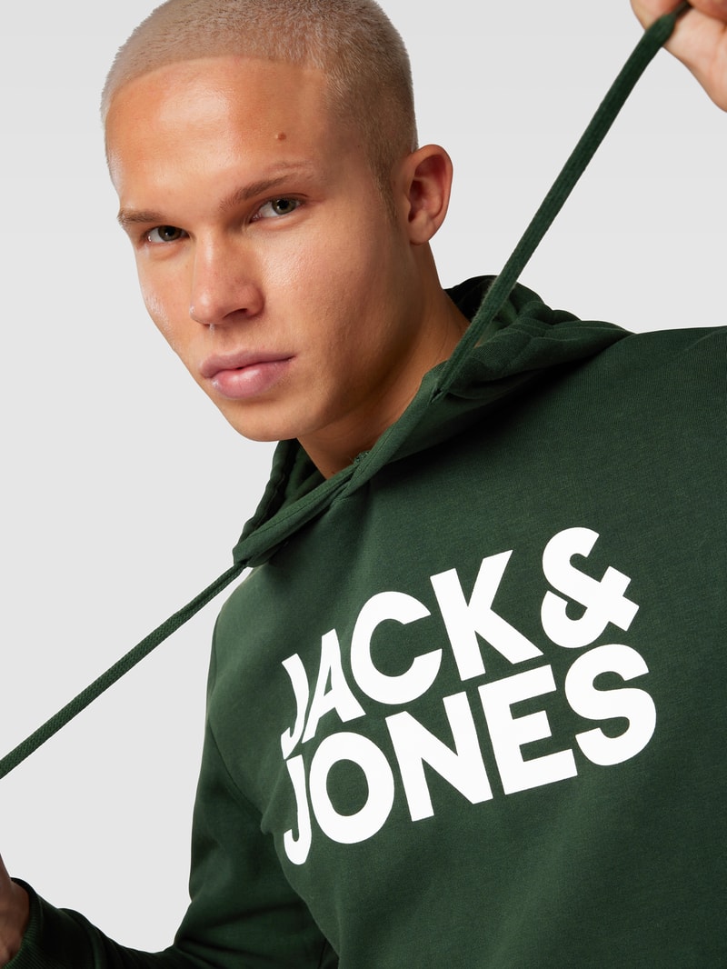 Hoodie mit Label-Print in dunkelgrün