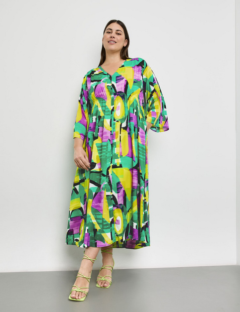 Bohokleid mit farbenfrohem Print