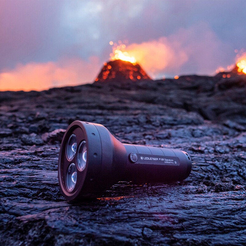 Ledlenser Taschenlampe P18R signature