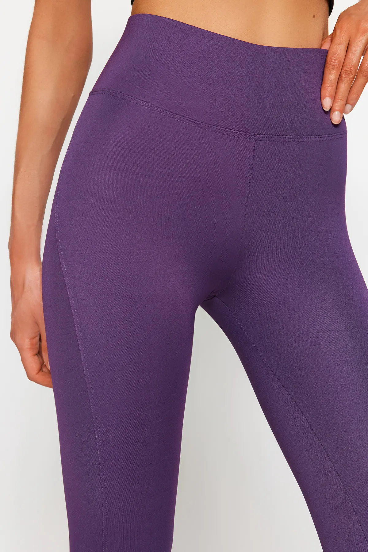 Trendyol Collection  Dunkellila gestrickte Sportstrumpfhose mit breiter Taille, elastisch und extra Erholung in voller Länge TWOAW21TA0029