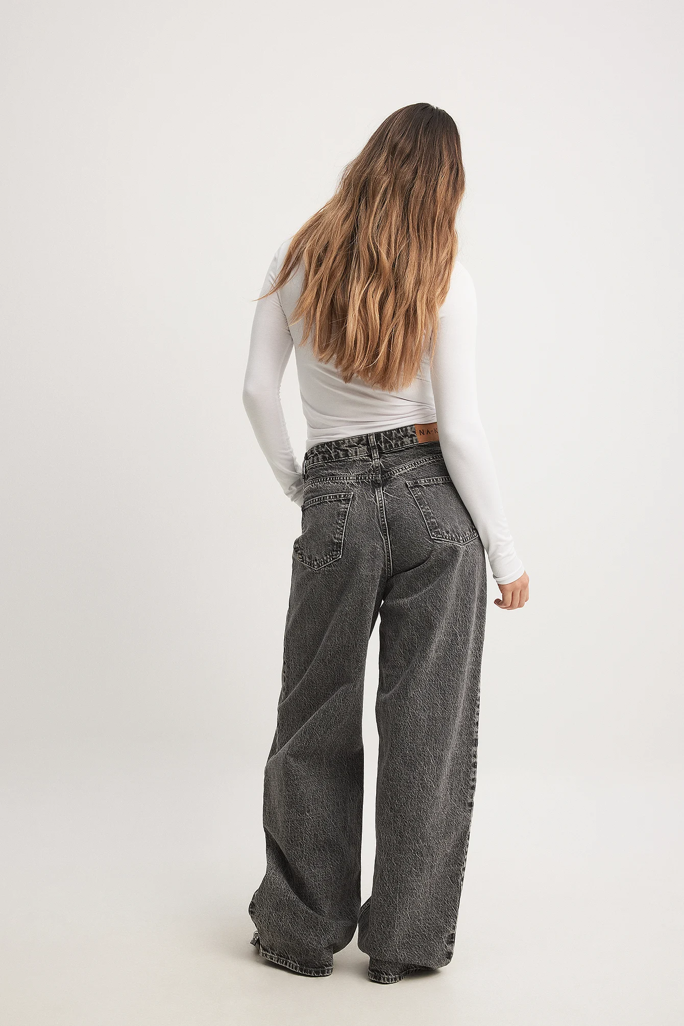 Weite Jeans mit tiefer Taille