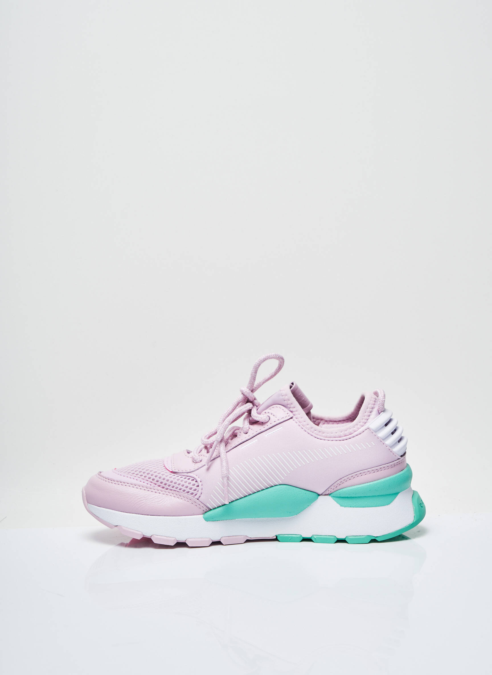 Puma Baskets Femme couleur violet