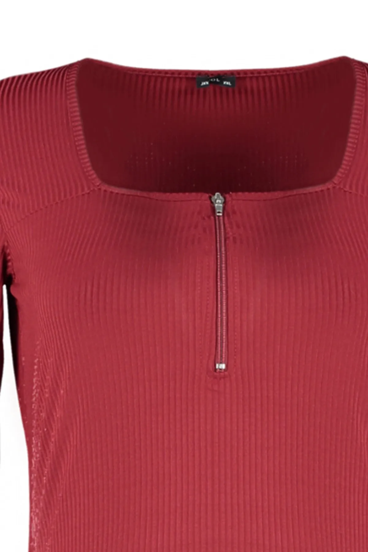 Trendyol Curve  Weinrote Strickbluse mit quadratischem Kragen TBBSS22AF0027