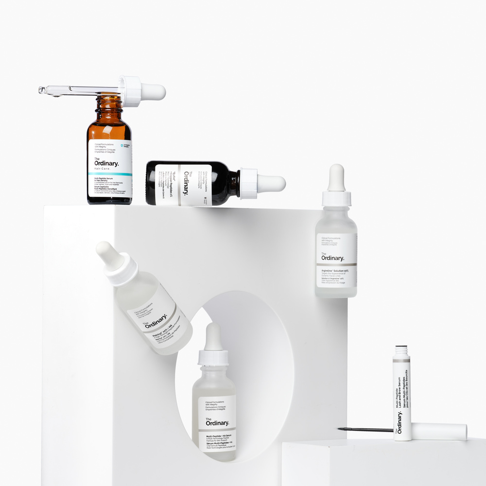 The Ordinary Sérum Multi-Peptides + HA Un sérum peptidique anti-âge multi-action.