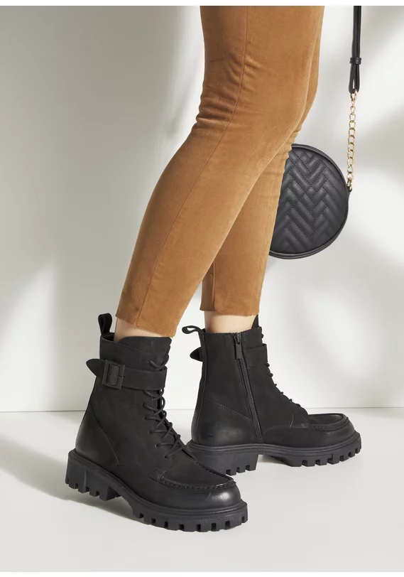 Schnürboots