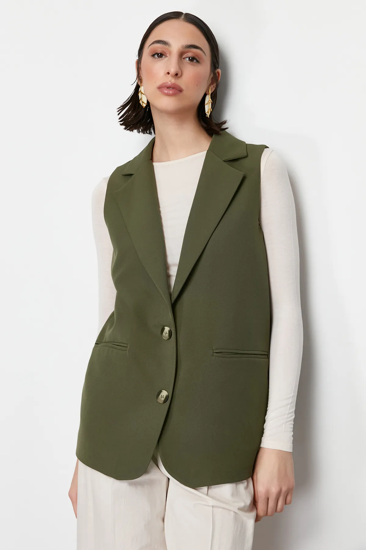 Trendyol Modest  Hellkhakifarbene, einfarbig gewebte Finike-Weste TCTSS24YL00002