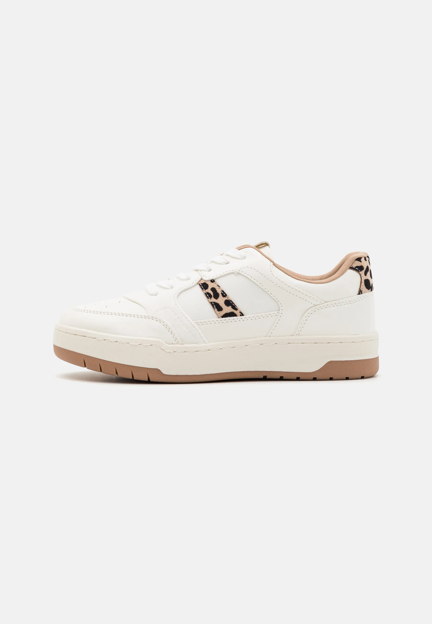 Zapatillas bajas de corte ancho Anna Field