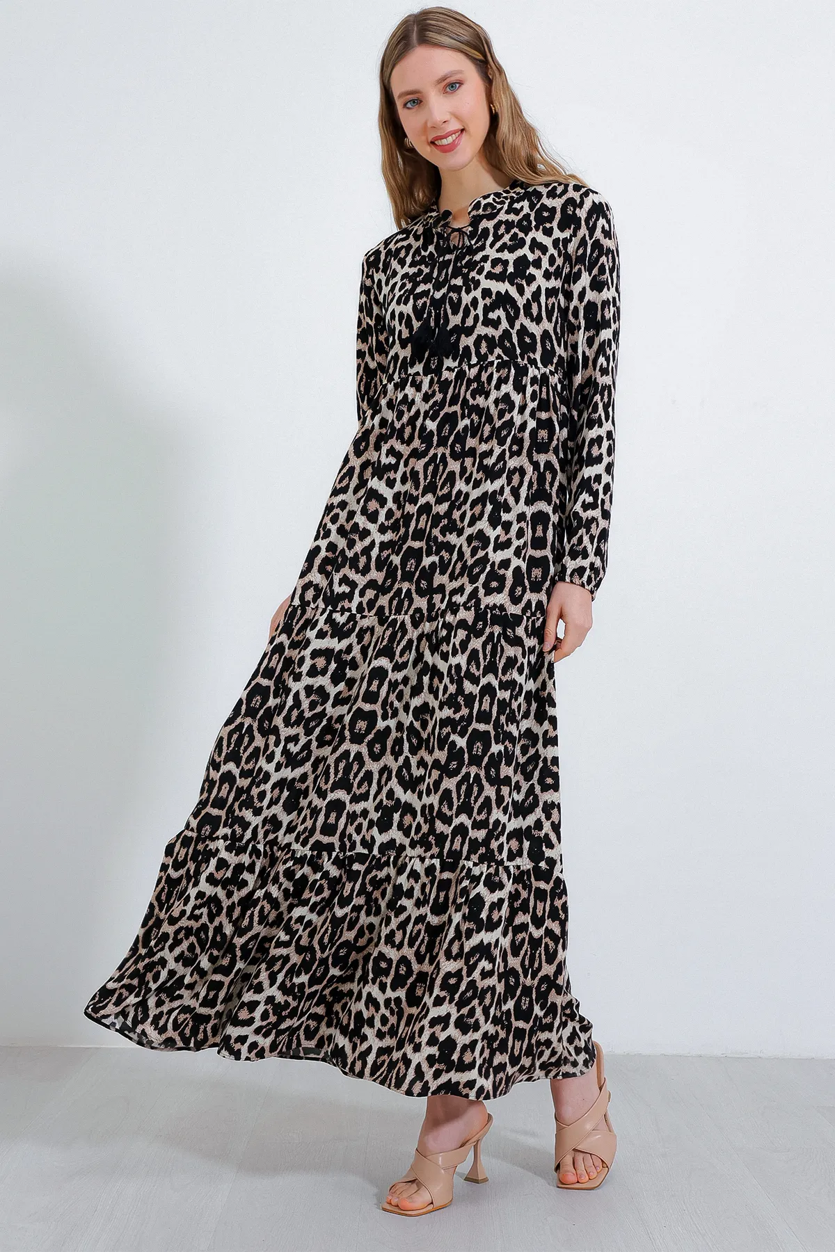 Bigdart  Ecru-schwarzes Hijab-Kleid mit Schnürung aus Viskose mit Kragen für Damen 1627