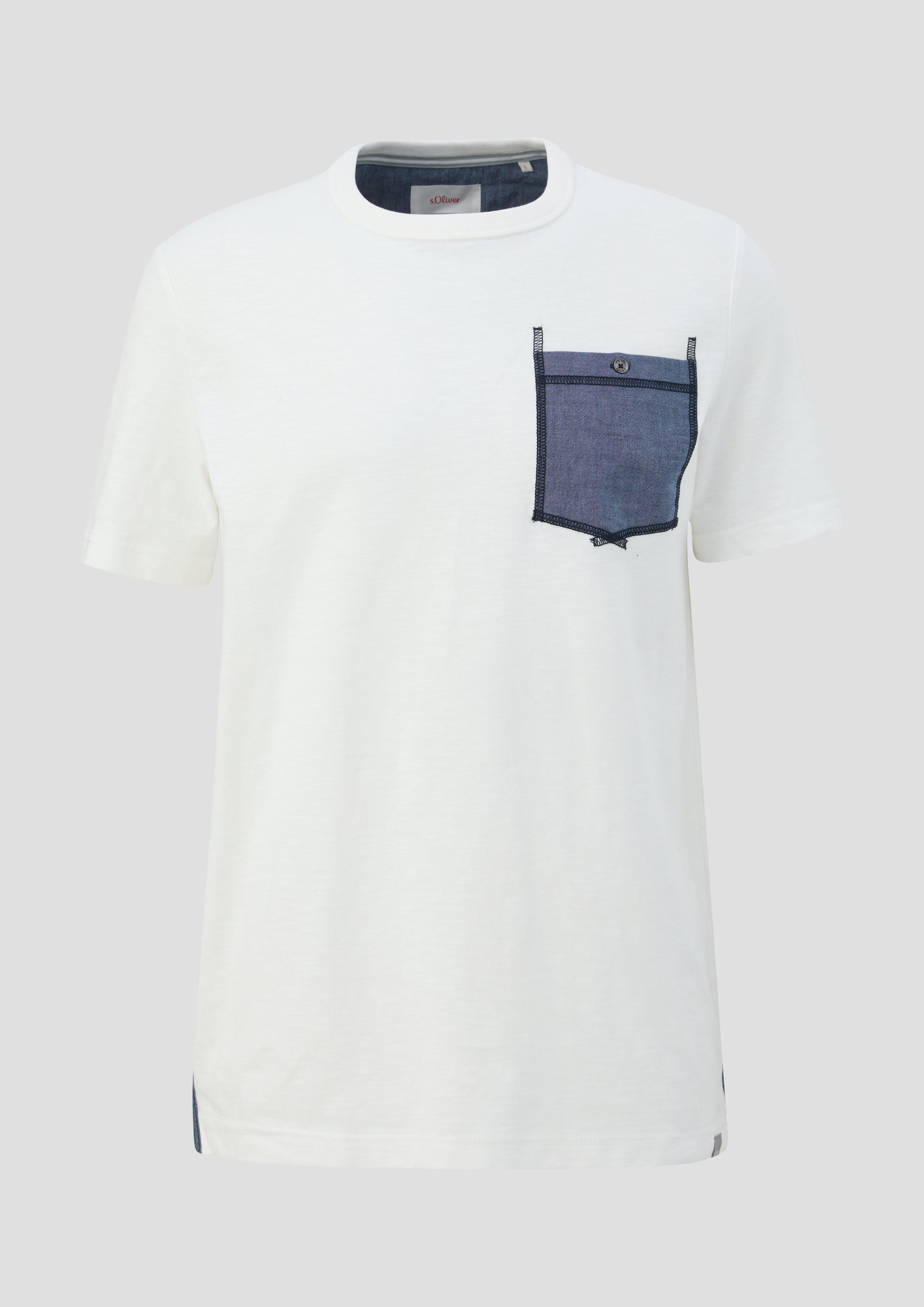 T-Shirt mit aufgesetzter Brusttasche  2143930-0120