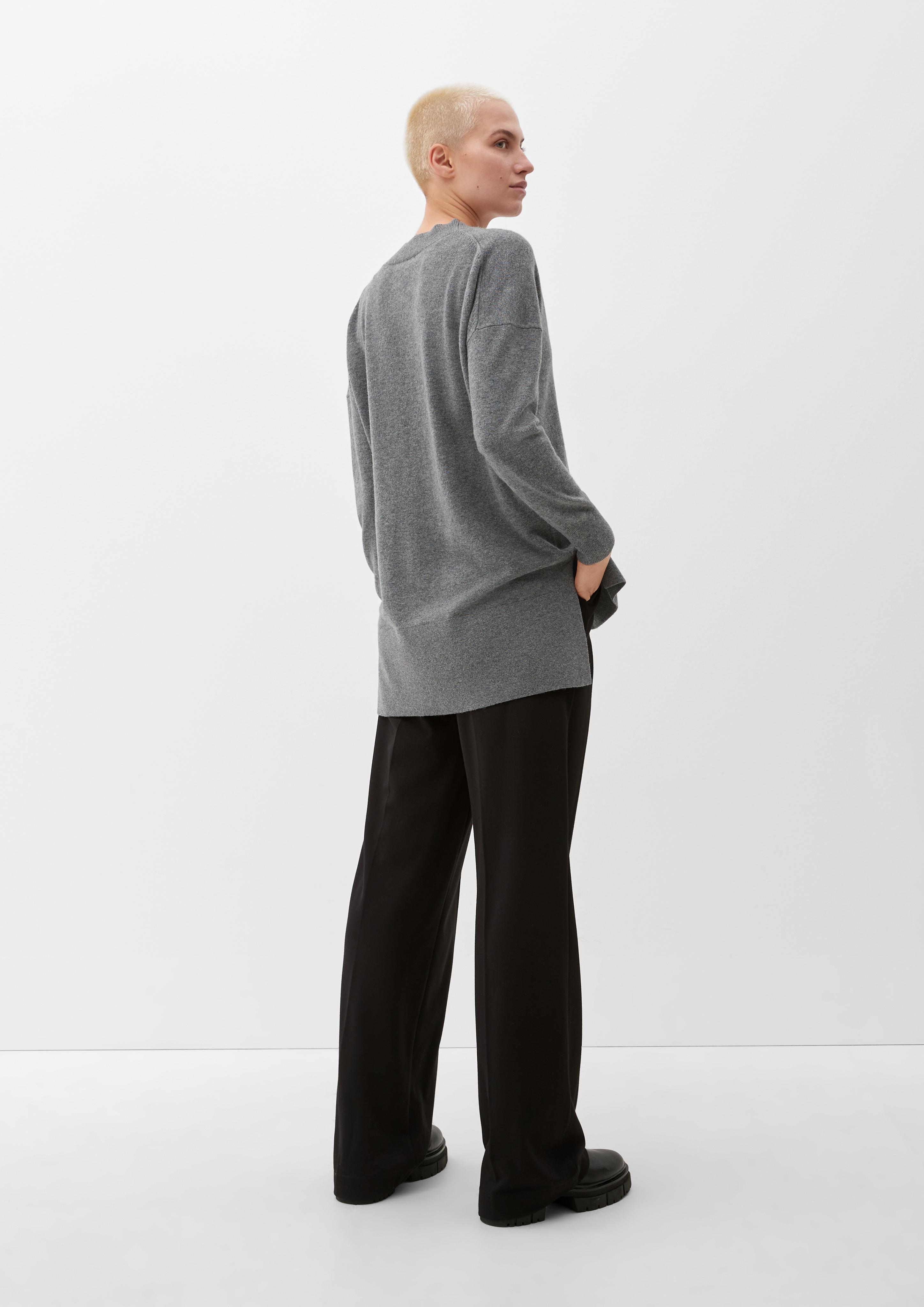 Kaschmirpullover mit V-Ausschnitt  2123894-9730