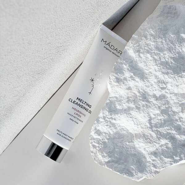 MÁDARA Melting Cleansing Oil Reinigungsöl