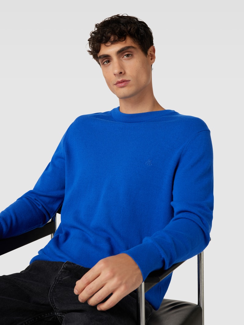 Strickpullover mit gerippten Abschlüssen in royalblau