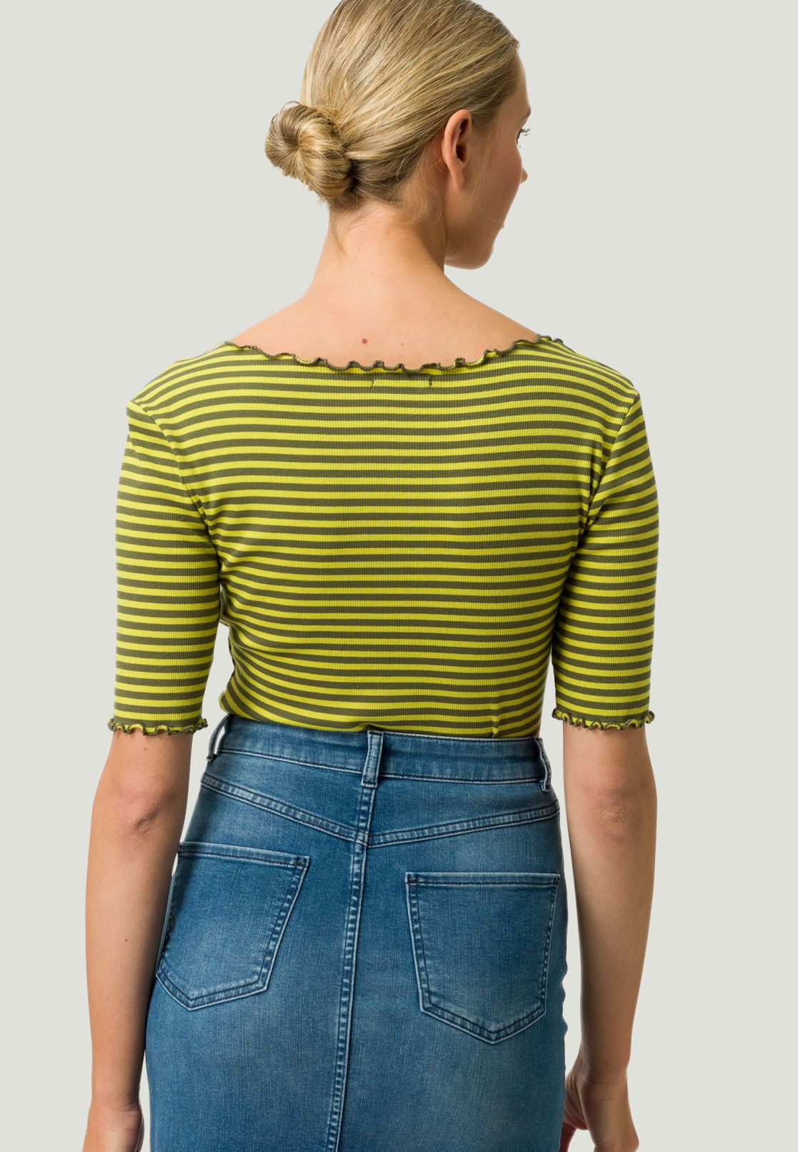 Streifenshirt mit Raffung