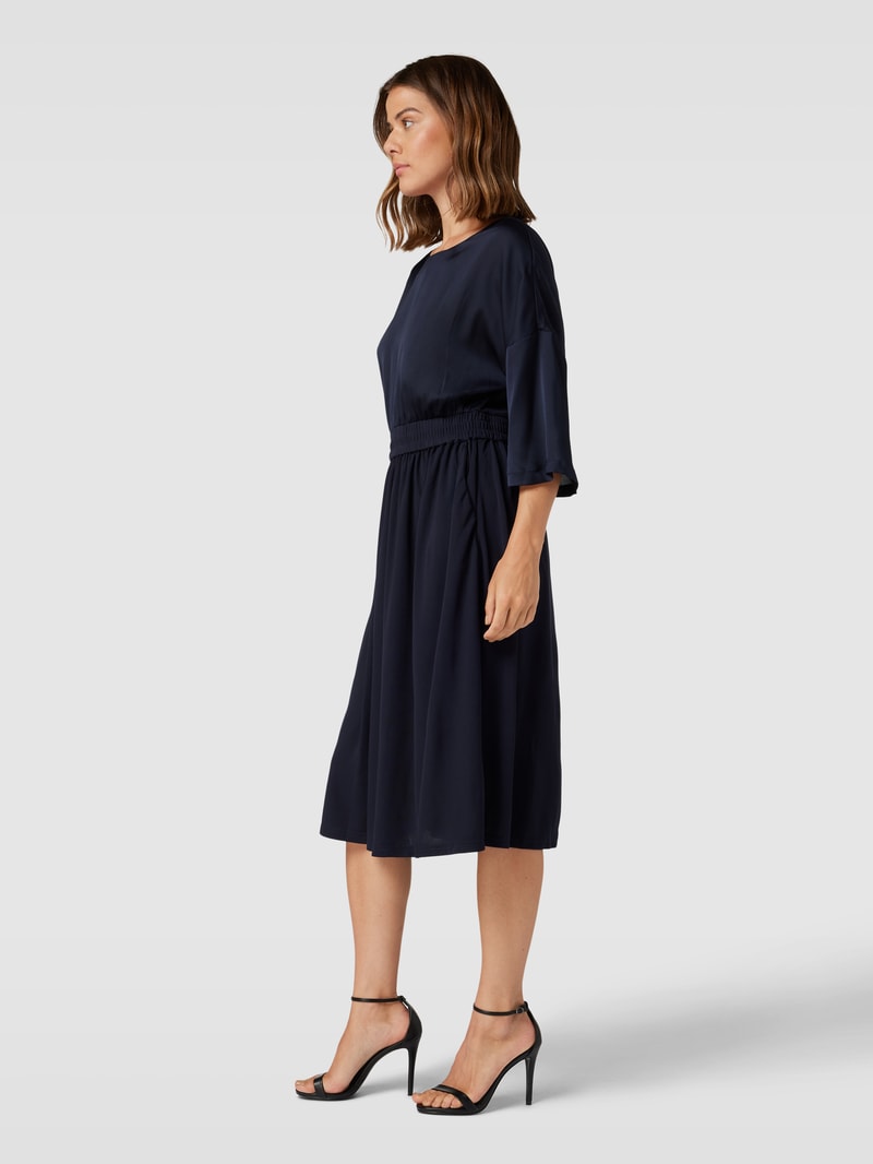 Midikleid mit Rundhalsausschnitt in marineblau